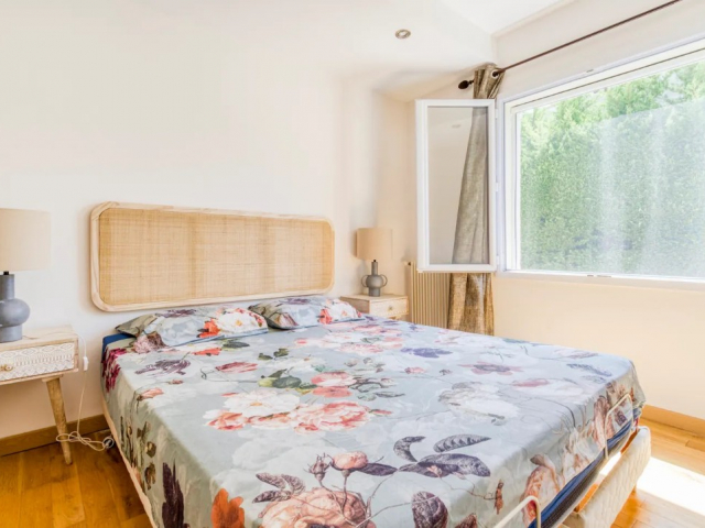 Meubler et décorer une maison pour qu'elle attire l'attention des voyageurs ?