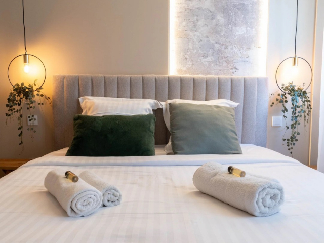 Luxe Éphémère : Un Chef-d'Œuvre de Location Saisonnière 3 Pièces à Nice