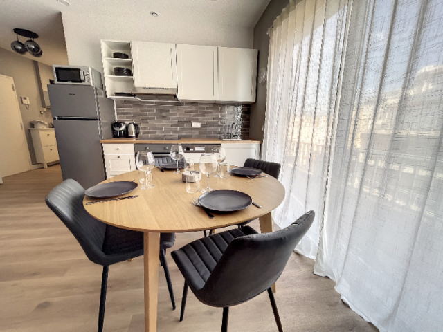 Transformation d'un 2 pièces en 3 pièces et aménagement complet d'un appartement.