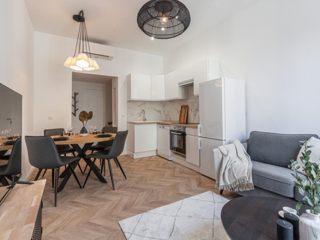 Passer d'un 2 pièces à un 3 pièces pour une location rentable à l'année à Nice